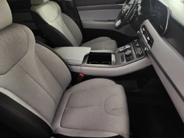 Used 2020 Black Hyundai SEL image 14