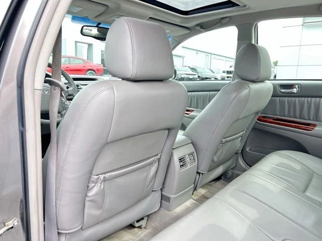 Used 2005 Phantom Gray Pearl Toyota XLE image 19