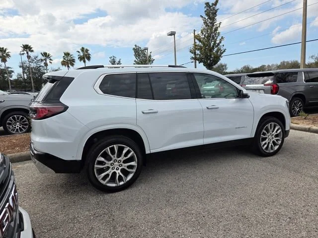 2026 GMC Acadia Denali - Photo 15