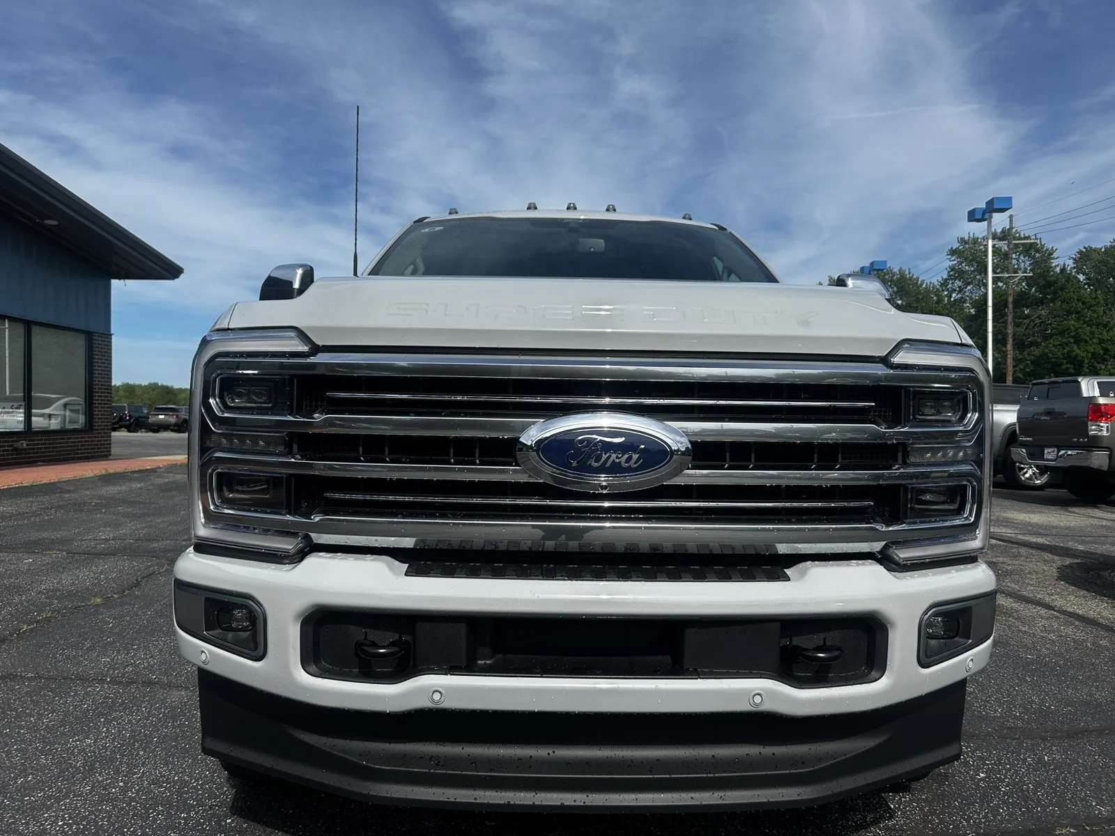 New 2026 Avalanche Ford Platinum image 3
