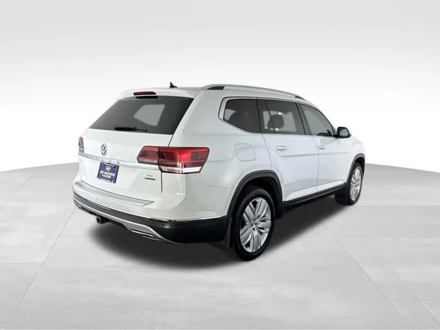 Used 2019 White Volkswagen SEL Premium image 5