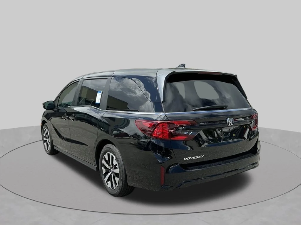 Used 2025  Honda EX-L image 7
