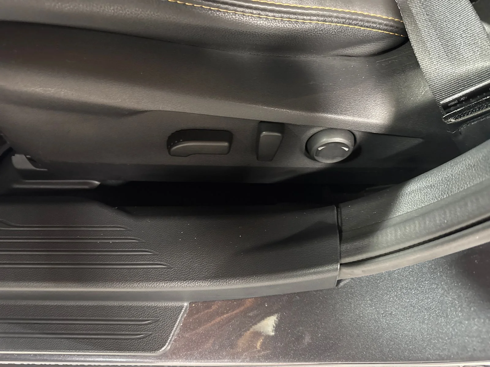 Used 2022 Magnetite Gray Metallic Subaru Wilderness image 11