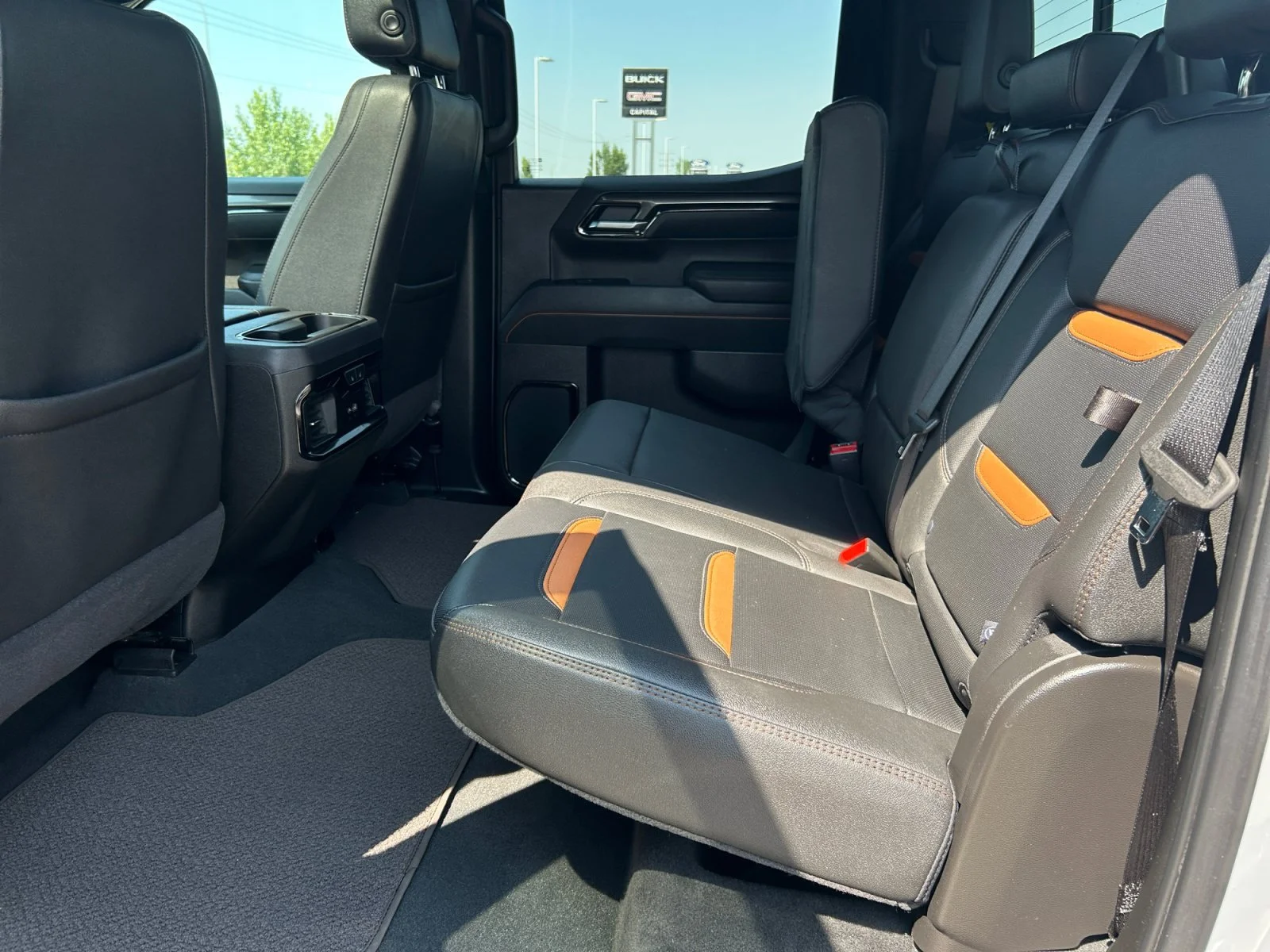 Used 2025 Gray GMC AT4 Crew Cab 6.2L Leather Sunroof Navigation 4x4 image 19