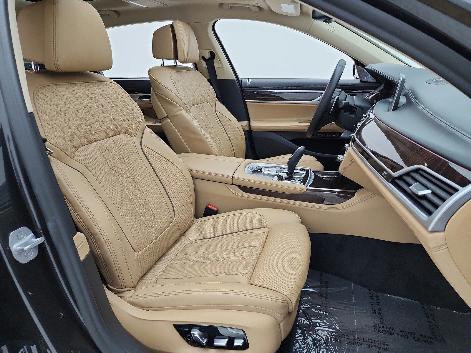 Used 2020 Dark Graphite Metallic BMW 750i xDrive Sedan image 20