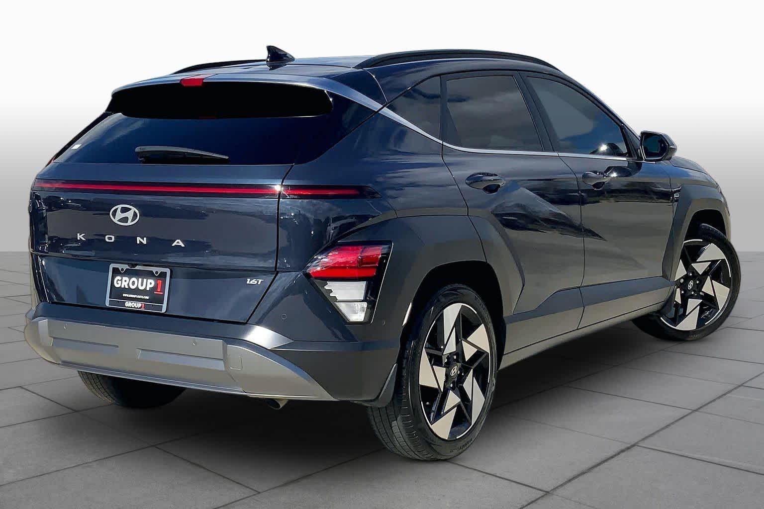 Used 2024 Denim Blue Pearl Hyundai Limited image 12