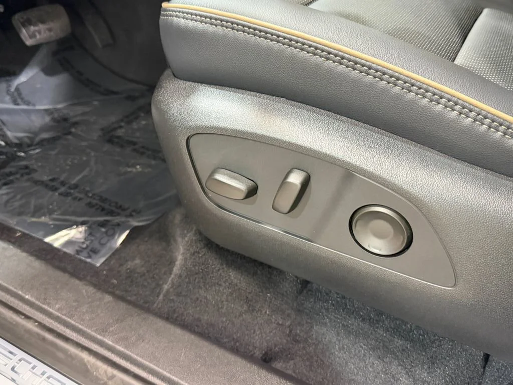 2026 Chevrolet Traverse High Country - Photo 29