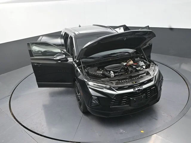 Used 2021 Black Chevrolet RS image 31