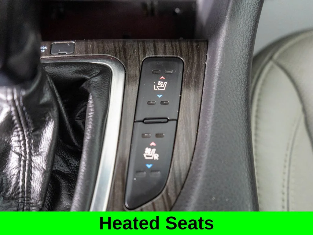 Used 2012 Silver Kia EX image 24