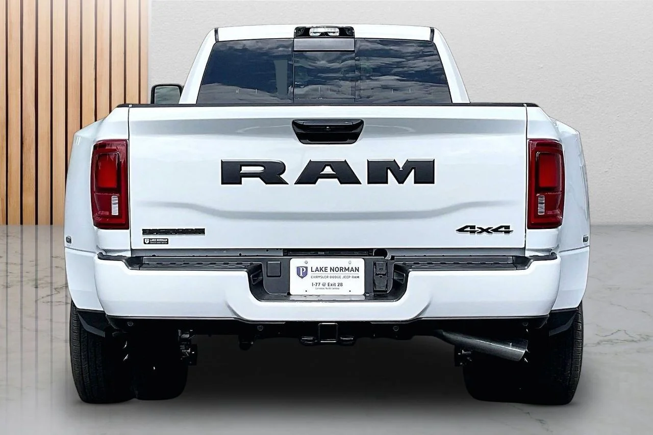 New 2026 Bright White Clear-Coat Exterior Paint RAM Big Horn image 8