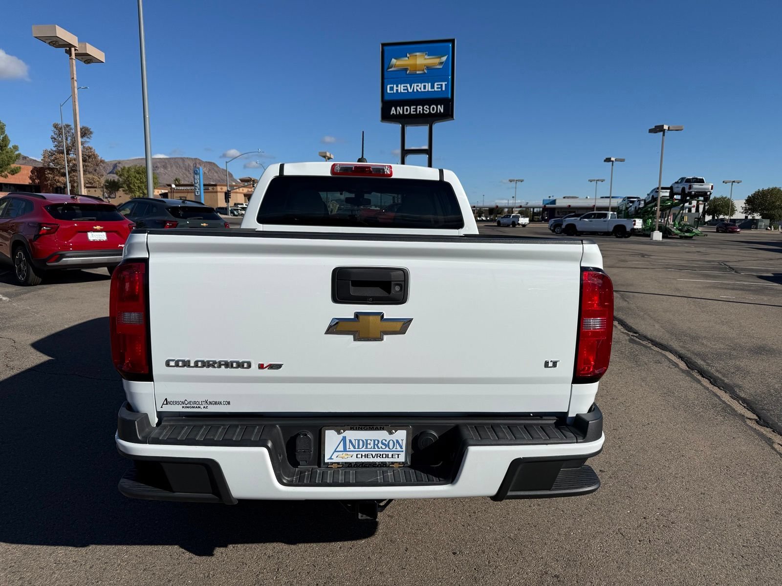 Used 2020 SUMMIT WHITE Chevrolet 4WD LT image 7
