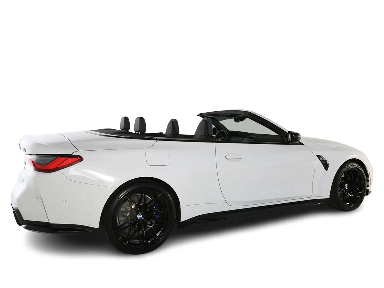 Used 2022 White BMW Competition image 13