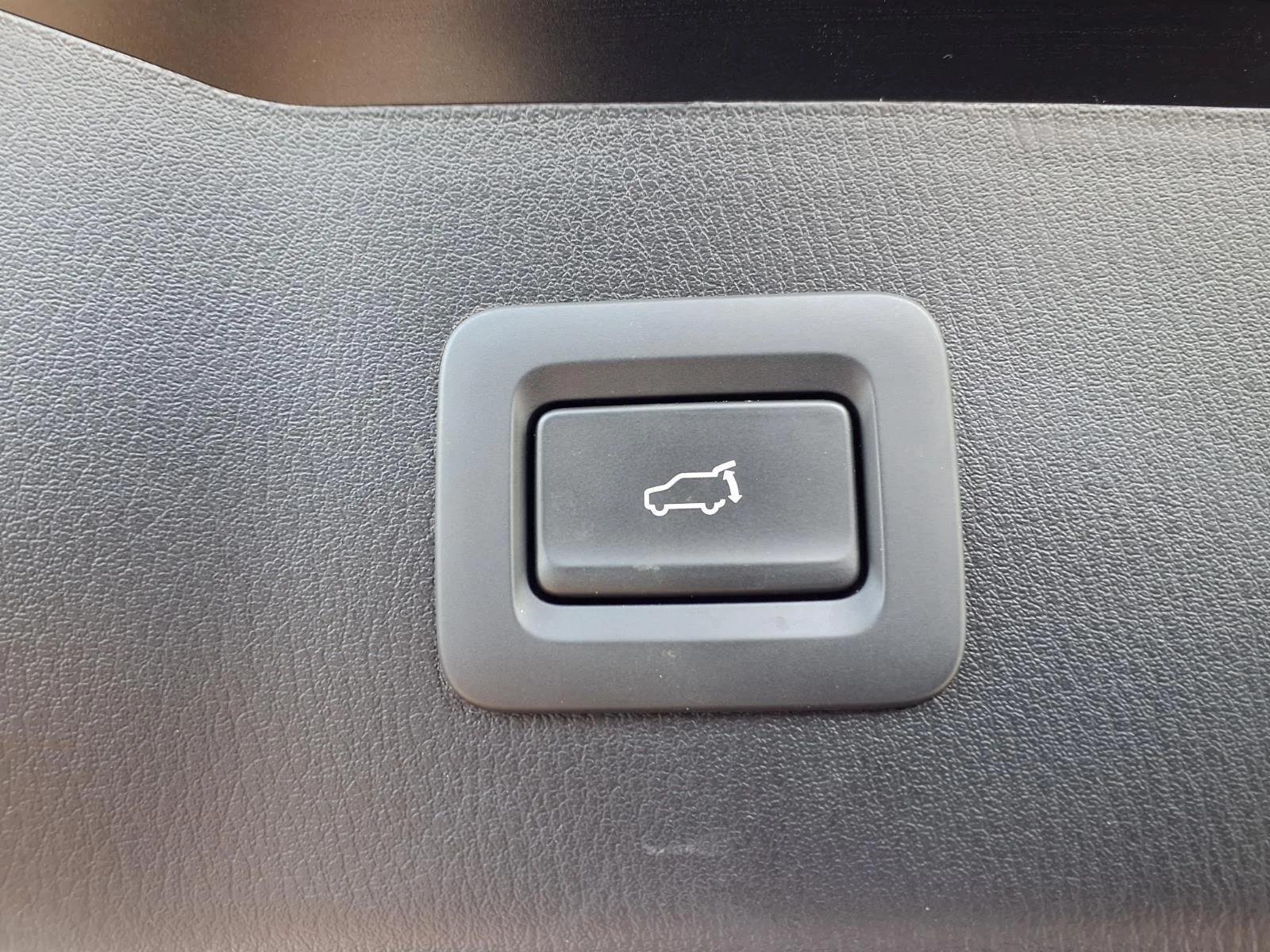 Used 2025 Jet Black Mica Mazda 2.5 S Preferred Package image 28