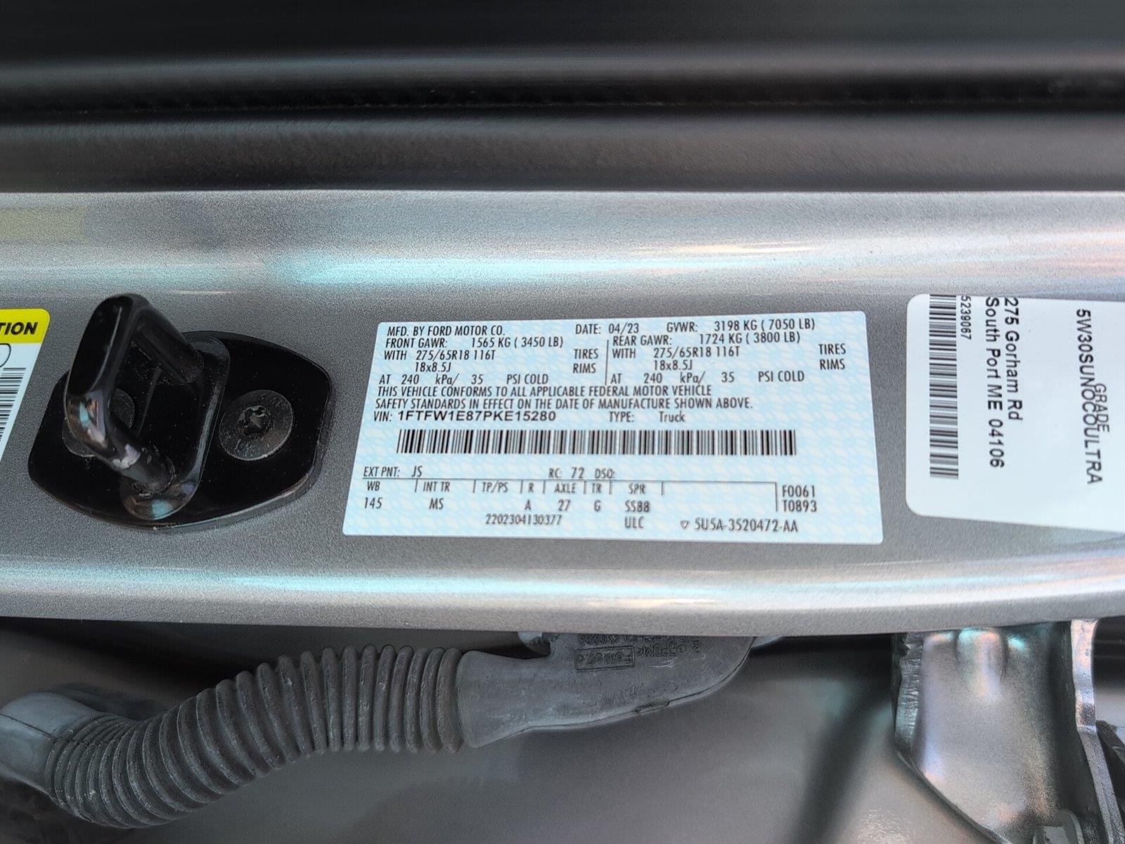 Used 2023 Iconic Silver Ford XLT image 11