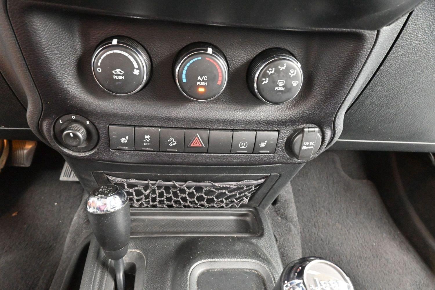 Used 2016 Granite Crystal Metallic Jeep Rubicon image 20