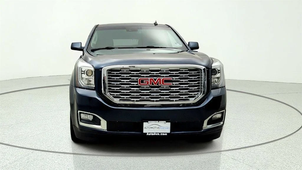 Used 2020 Dark Sky Metallic GMC 4WD 4dr Denali image 2