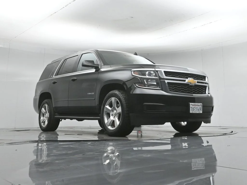 Used 2016 Black Chevrolet LS image 47