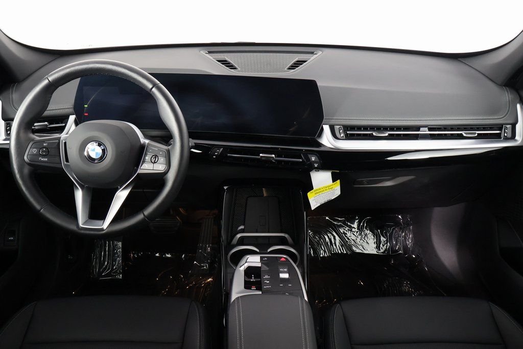 Used 2025 Black BMW xDrive28i image 8