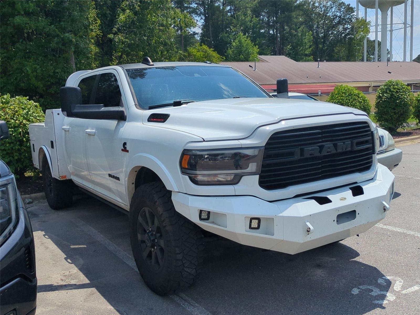 Used 2022 Bright White Clearcoat Ram Laramie image 3