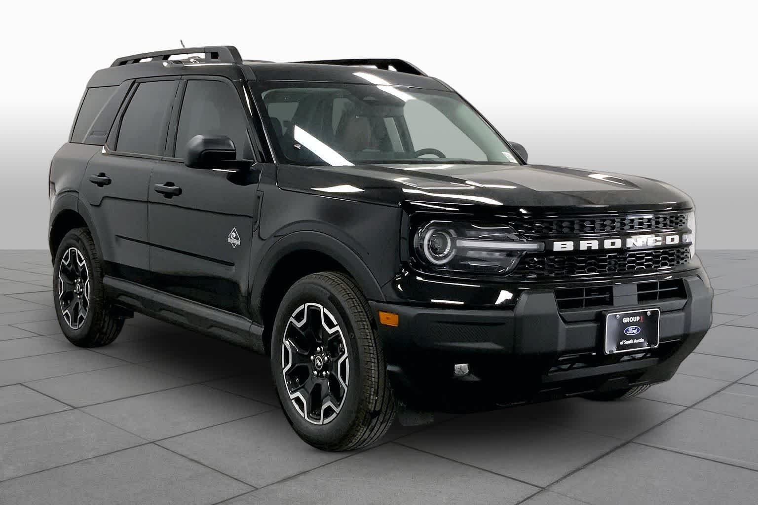 New 2026 Shadow Black Ford Outer Banks® image 2