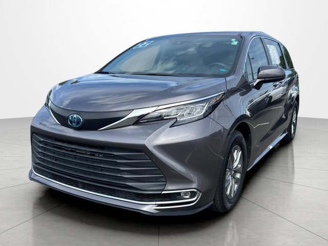 2022 Toyota Sienna XLE