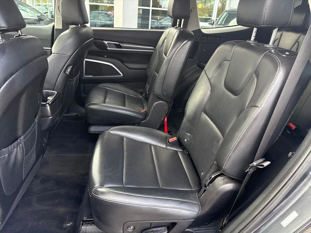 Used 2021 Gravity Grey Kia S image 23
