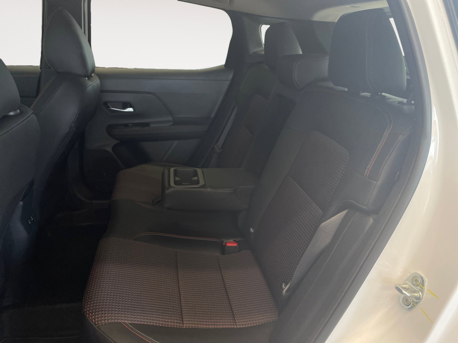 2026 Nissan KICKS SR - Photo 22