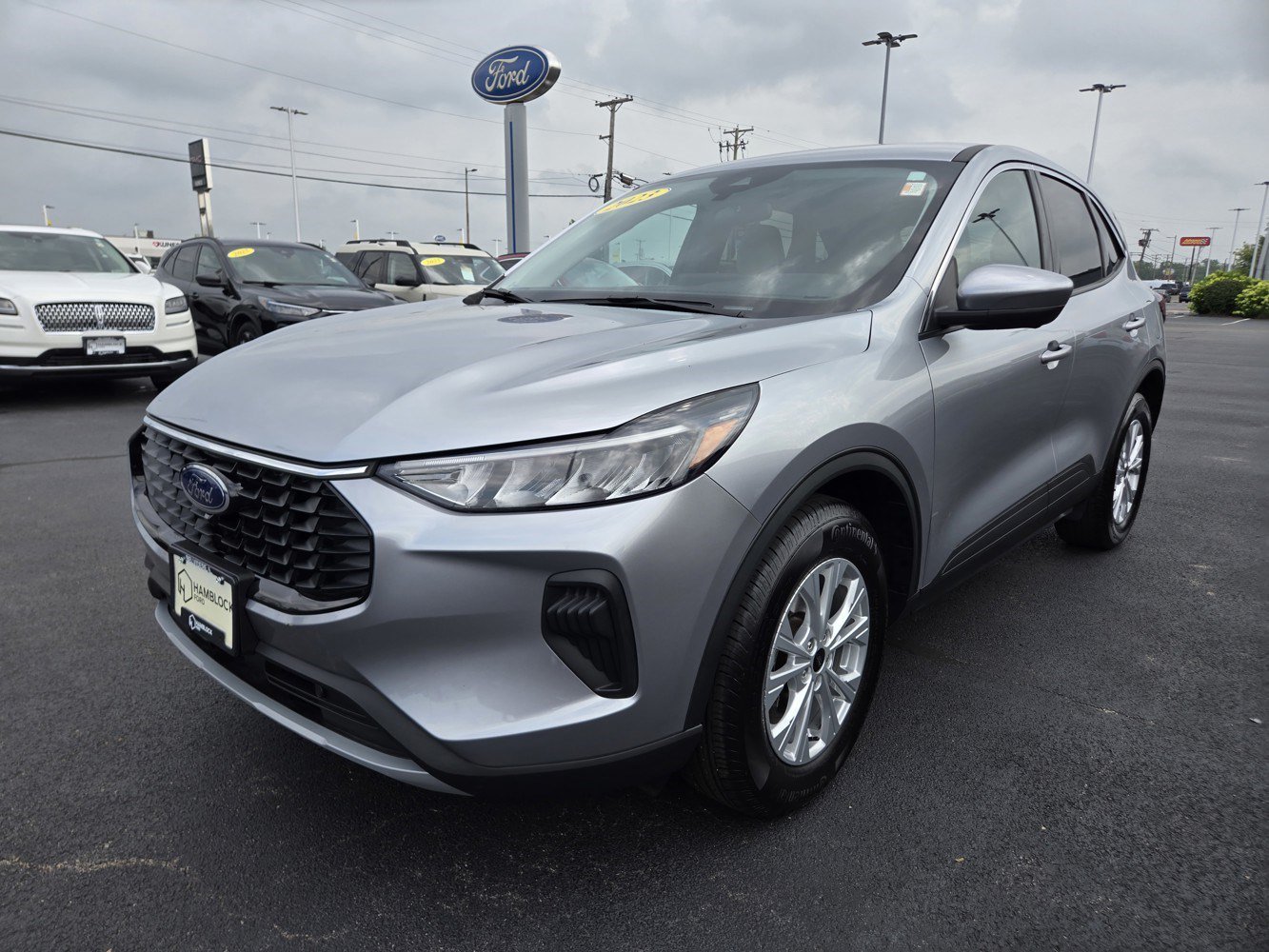 Used 2023  Ford Active image 4