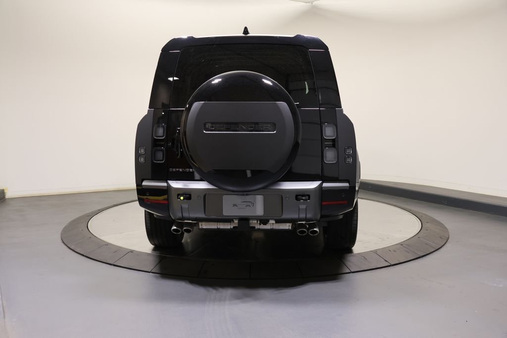 New 2026 Carpathian Grey LAND ROVER V8 image 4