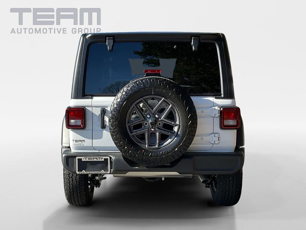 New 2026 Bright White Clear-Coat Exterior Paint Jeep Sport S image 6