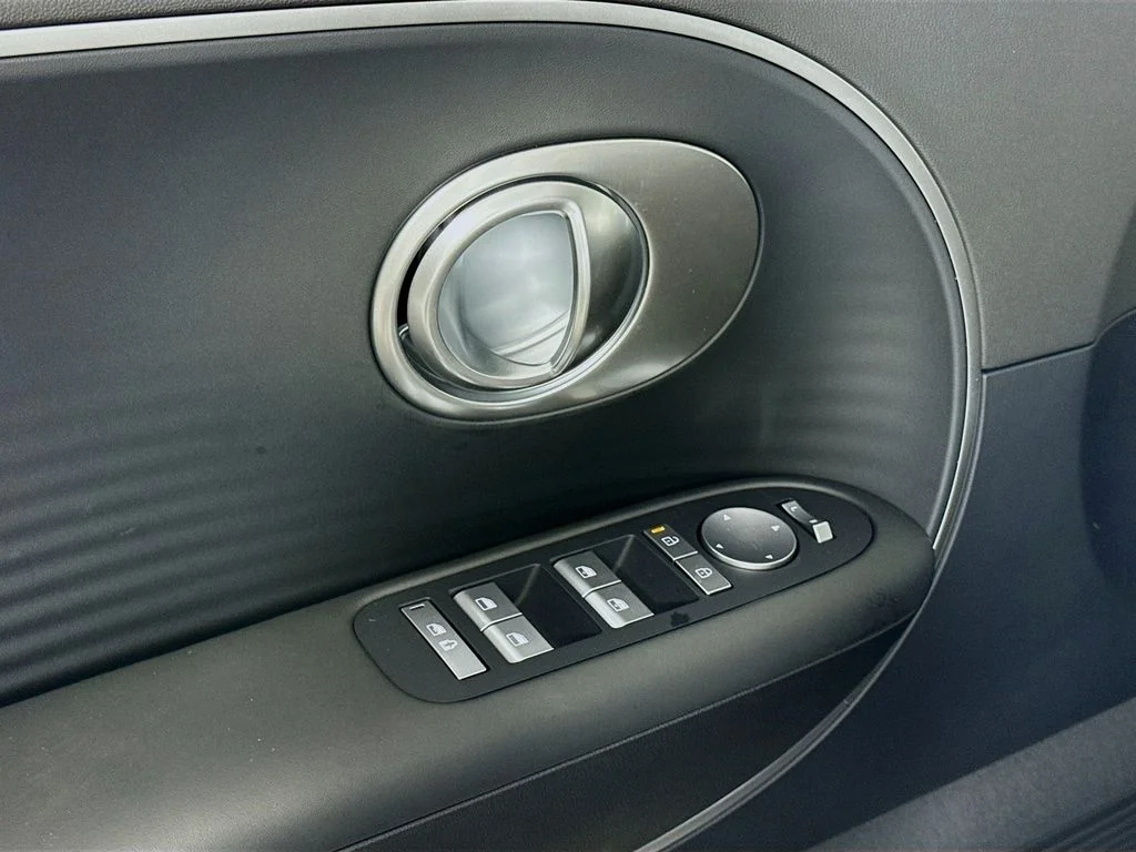 2026 Hyundai IONIQ 9 S - Photo 18