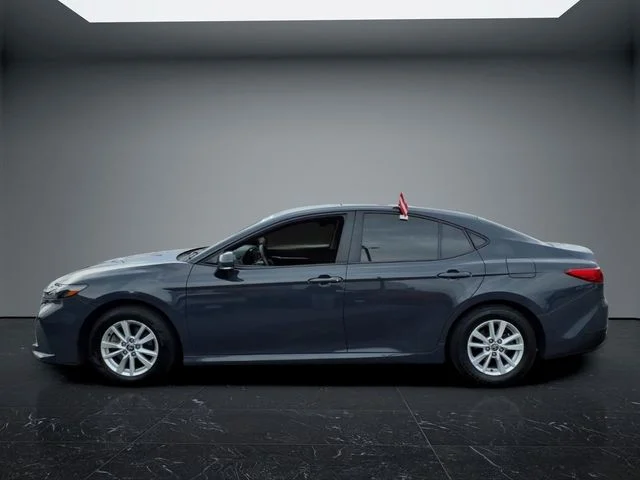 Used 2025  Toyota LE image 7