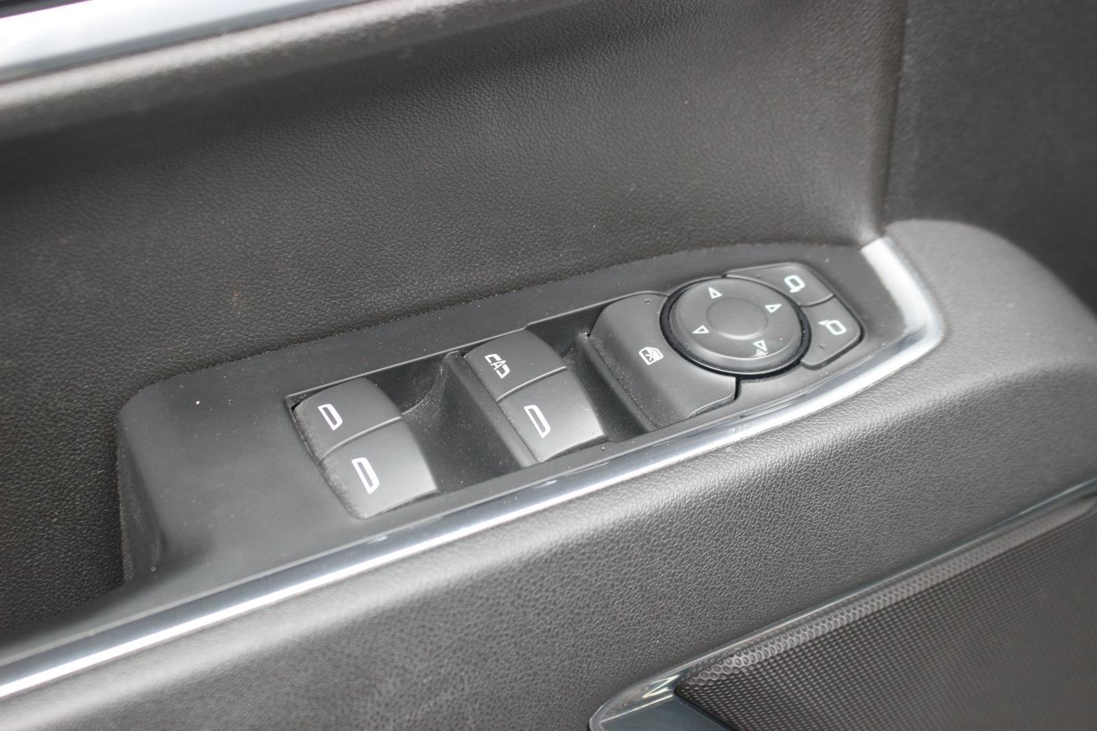 Used 2025 Black Chevrolet LT image 15