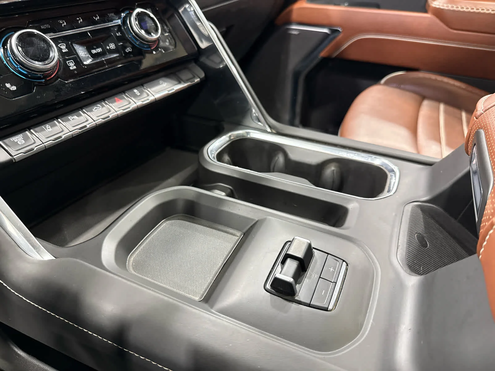 Certified Used 2024 Redwood Metallic GMC Denali Ultimate image 21
