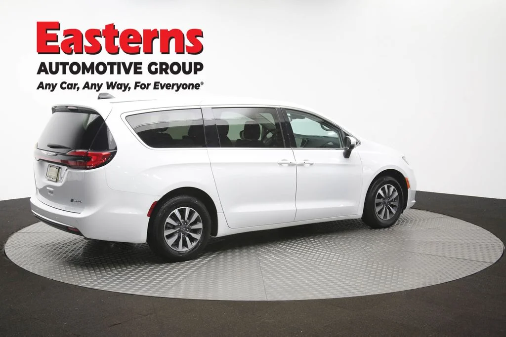 Used 2023 White Chrysler Touring L image 45