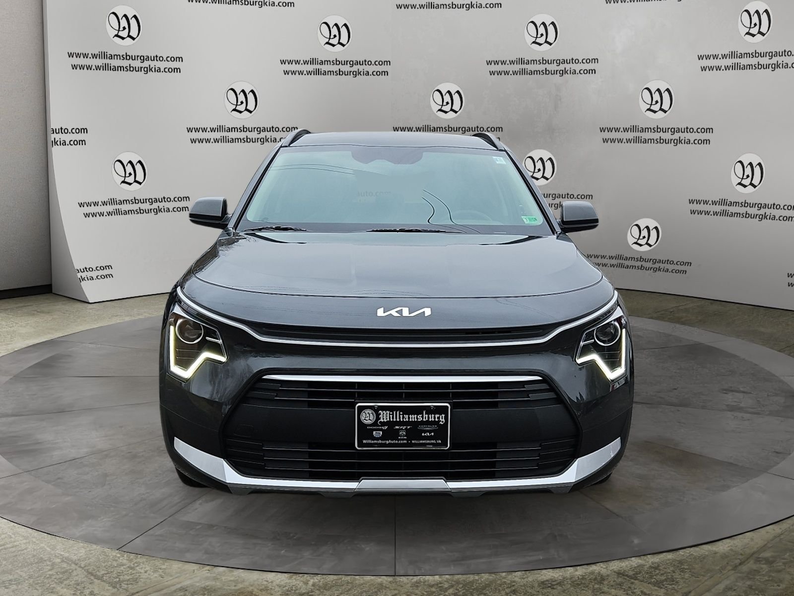 2025 Kia Niro LX - Photo 8
