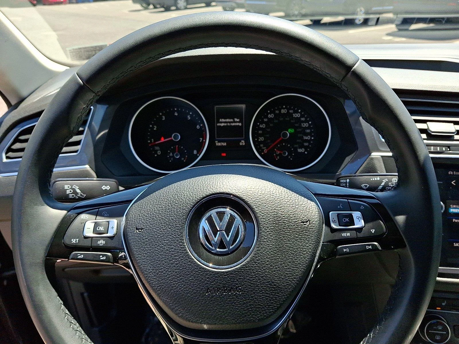 Used 2020 Platinum Gray Metallic Volkswagen SE image 21