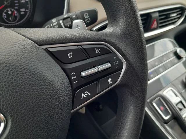 2023 Hyundai Santa Fe SE - Photo 15