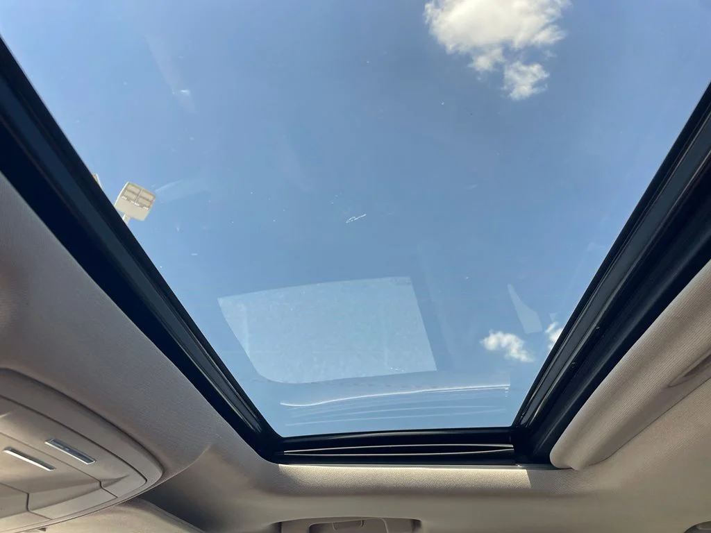 Used 2019 Black Chevrolet Premier image 11