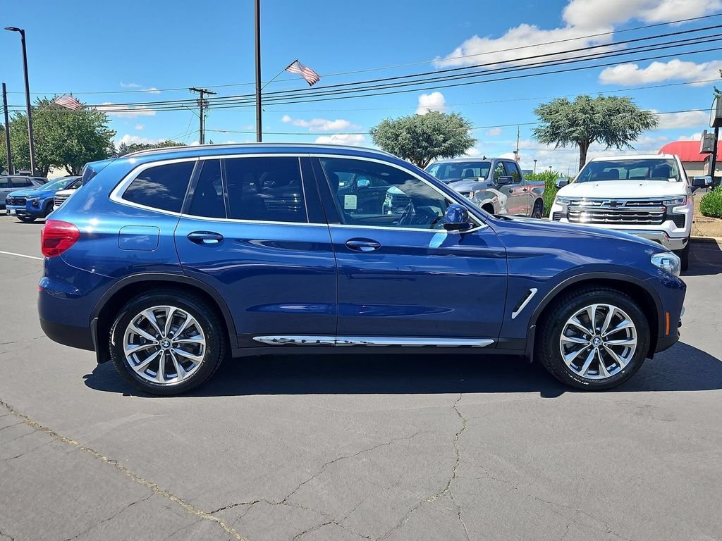 Used 2019 Phytonic Blue Metallic BMW xDrive30i image 7