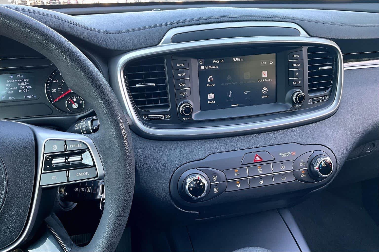 Used 2019 Everlasting Silver Kia L image 6