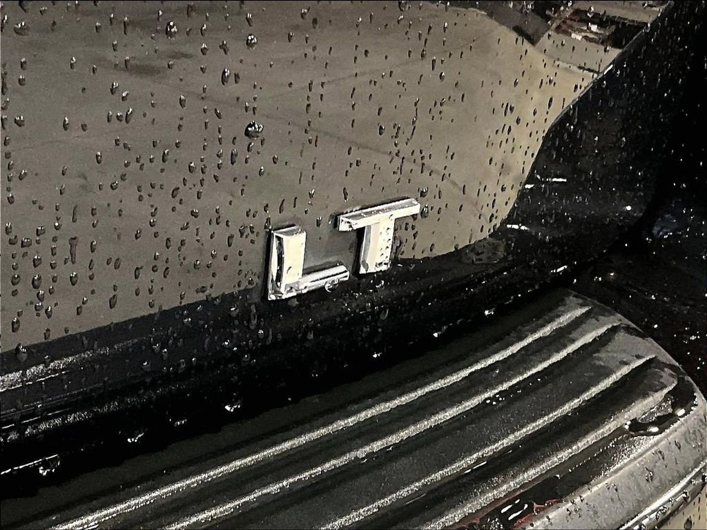 Used 2023 Gray Chevrolet LT image 30