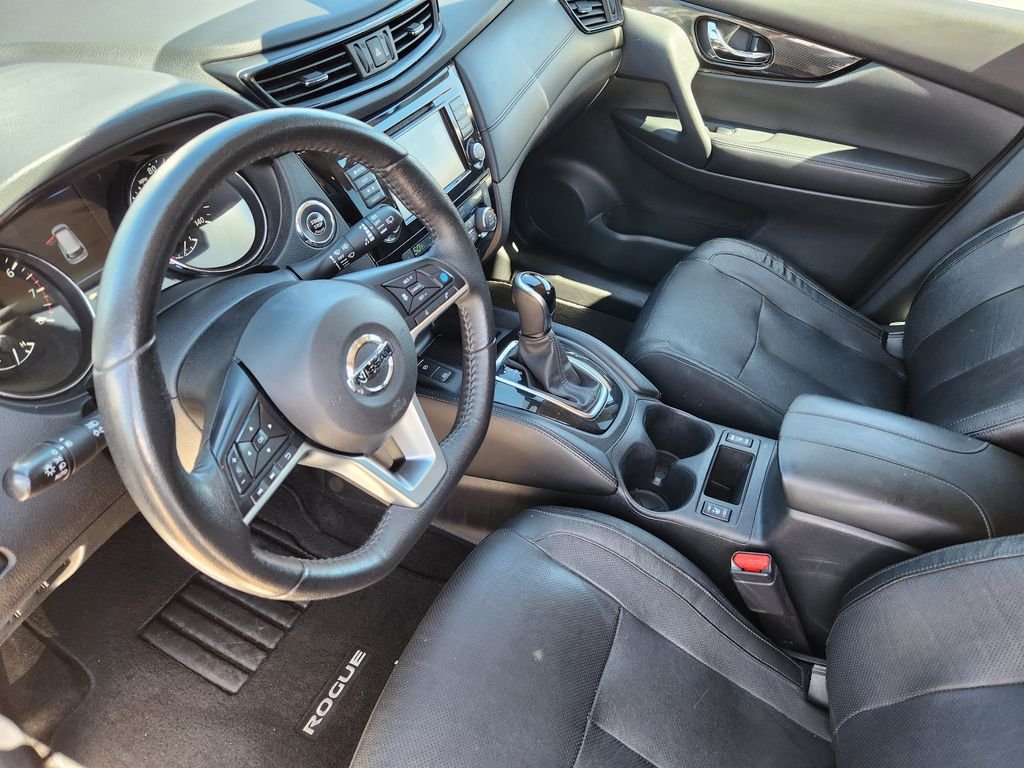 Certified Used 2020 White Nissan SL image 10