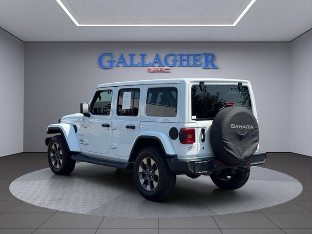 Used 2018 White Jeep Sahara 4x4 image 7