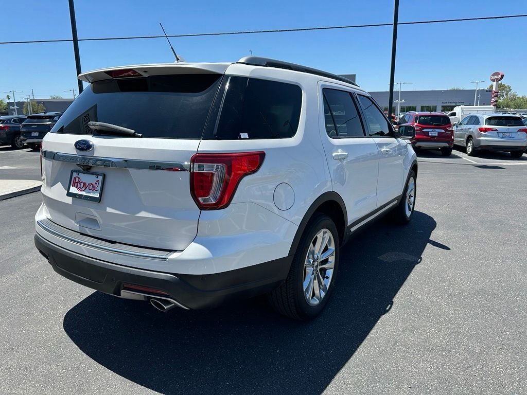 Used 2018 White Ford XLT image 25