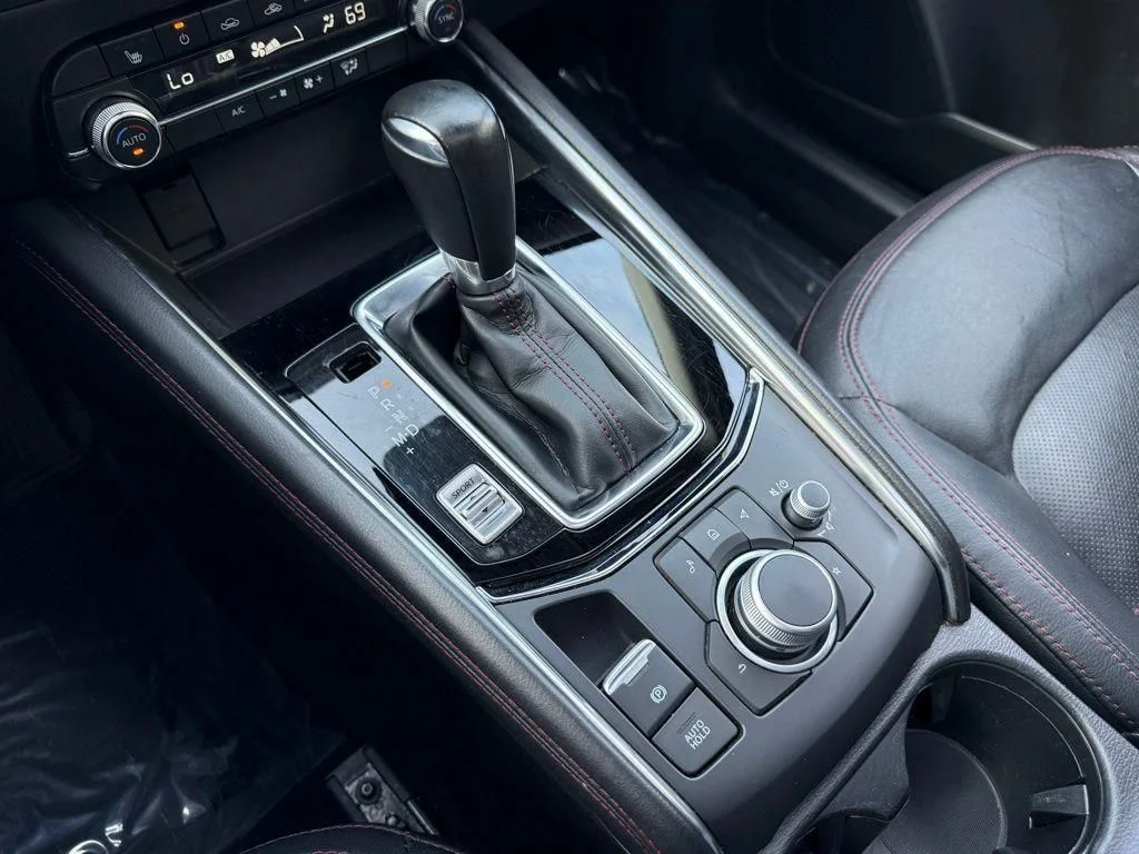 Used 2024 Gray Mazda 2.5 S Carbon Edition image 26