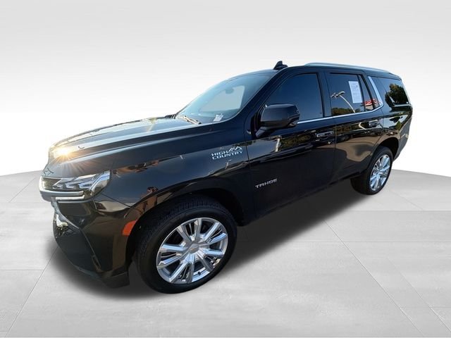 Used 2021  Chevrolet High Country image 1