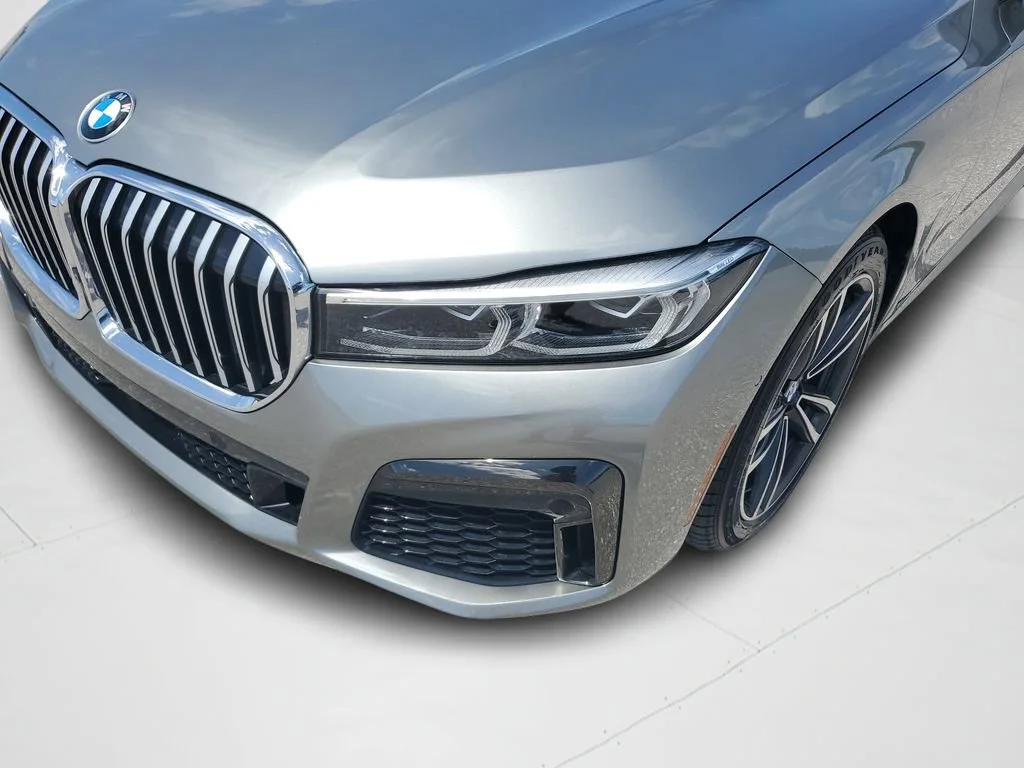 Used 2021 Gray BMW xDrive image 25