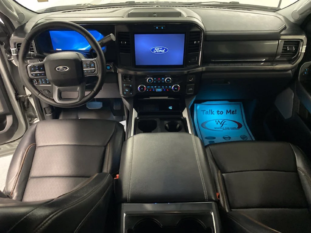 Used 2025 Avalanche Ford Lariat image 19