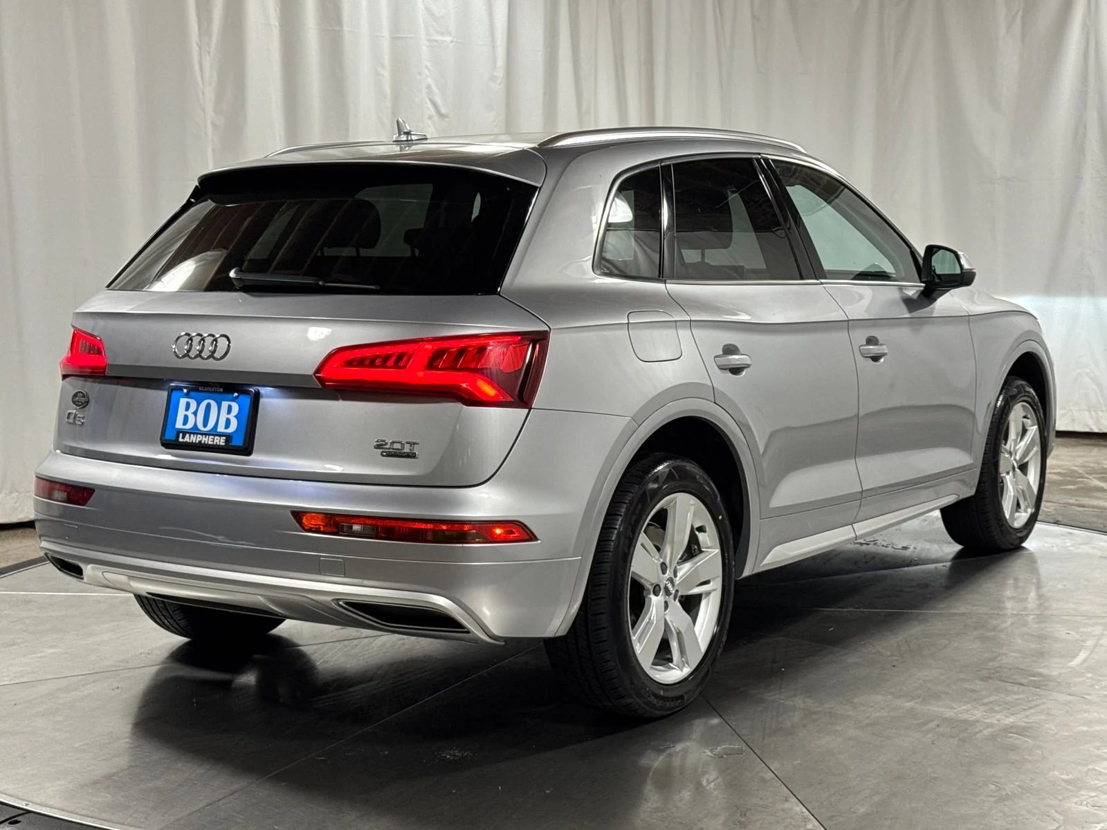 Used 2018 Florett Silver Metallic Audi 2.0T Premium quattro image 10